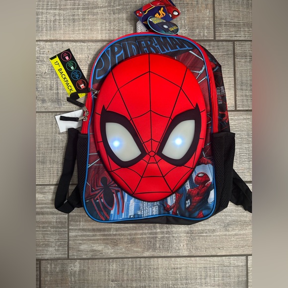 Marvel Spider-Man LightUp Backpack NWT - Picture 3 of 11